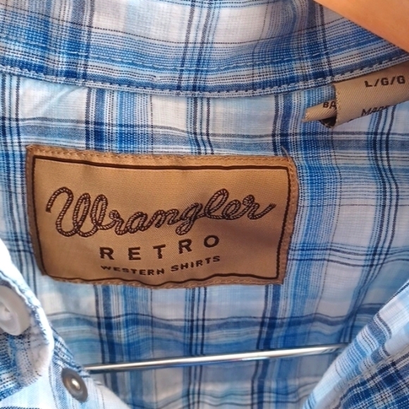 WRANGLER Button Up Shirt. - Picture 3 of 4